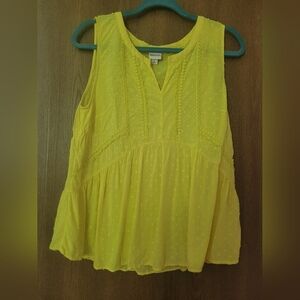 Merona 100% rayon yellow swiss dotted sleeveless shirt-Large